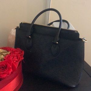 Gucci bag no crossbody strap